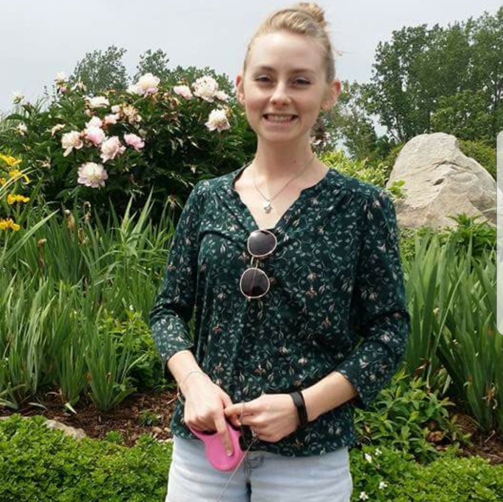 Meet your Posher, Fayelee